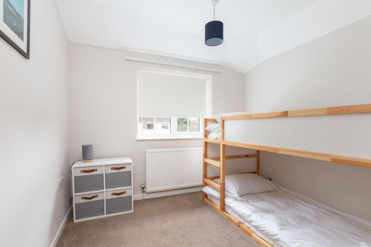 Charles Alexander Short Stay - Moorway House Poulton-le-Fylde Kültér fotó