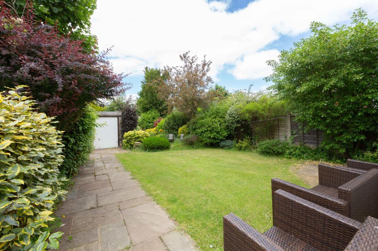 Charles Alexander Short Stay - Moorway House Poulton-le-Fylde Kültér fotó